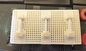 OEM सफेद नायलॉन ब्रश ब्लॉक KM/हाशिमा कटर मशीनों के लिए उपयुक्त